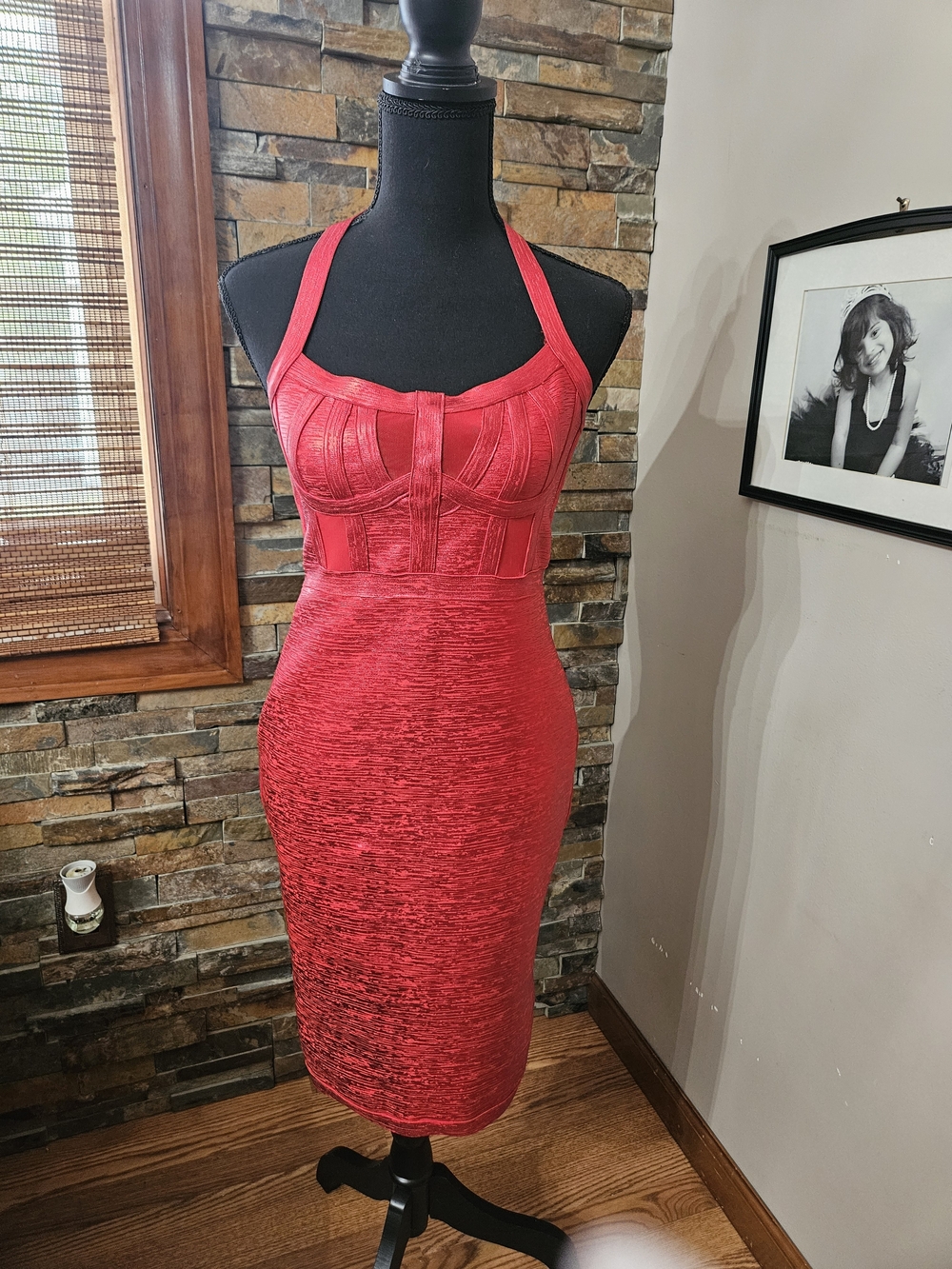 Red Halter Bodycon Dress - Women's Elegant Sleeveless Midi Halter Top